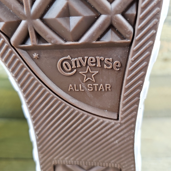 Converse Extra Bold UNT1TL 3D  Hi Top Men's Sneakers Volt NEW - Picture 8 of 13